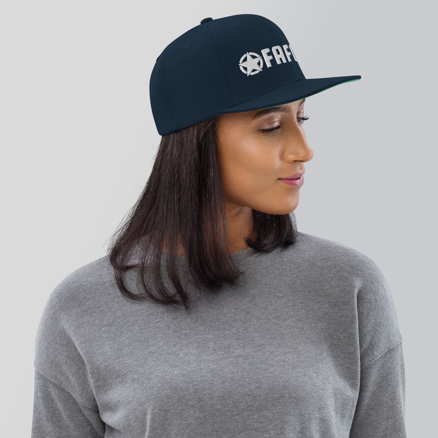 Classic Fit Snapback